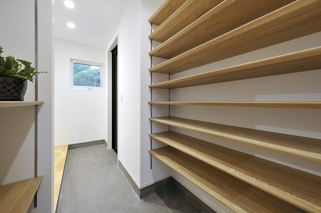 家族の繋がりを感じる二階建て